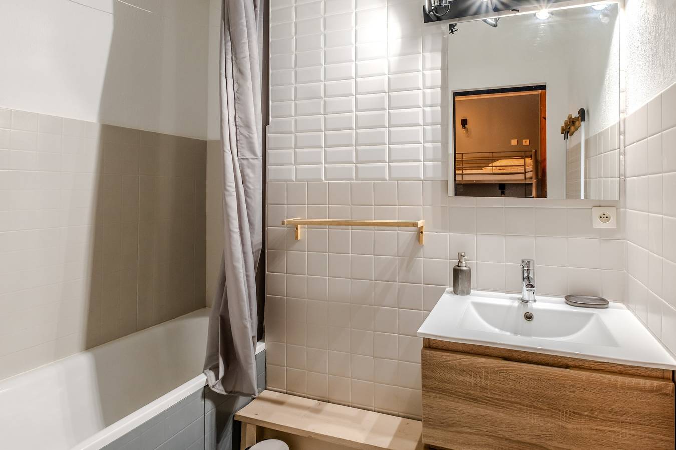 Ganze Wohnung, Ferienwohnung für 4 Personen mit Terrasse in Châtel, Les Portes du Soleil
