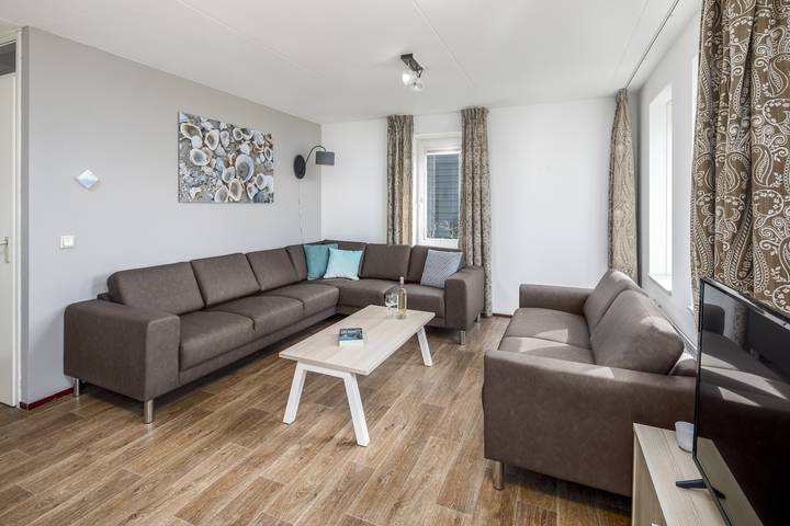 Ferienhaus für 20 Personen, mit Balkon/Terrasse und Terrasse in Bruinisse - 3