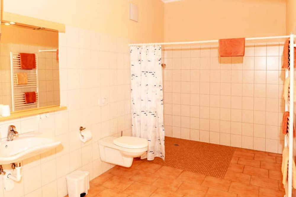 Ganze Wohnung, Ferienwohnung 4 - 48qm (2-4 Personen) - Weichaer Hof Fbs Sonja Fritsch & Hagen in Weißenberg, Oberlausitz Niederschlesien