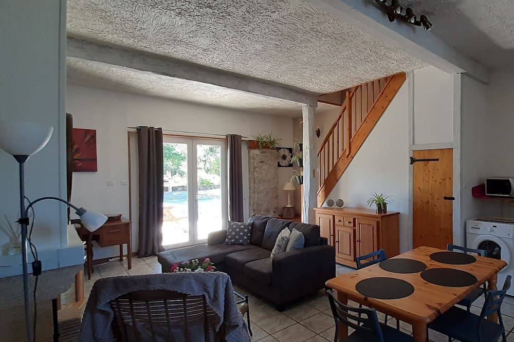 Gîte impeccable et confortable, accueil chaleureux entre montagnes et châteaux in Mirepoix, Ariège