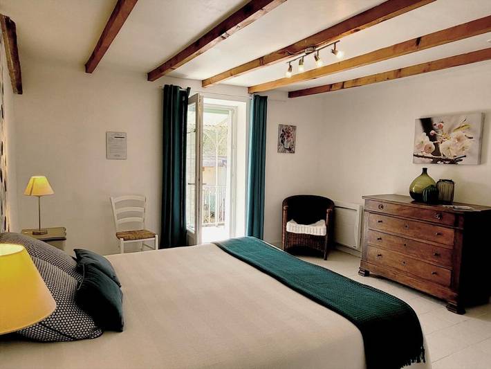 Chambre d’hôte pour 2 personnes, avec jardin et piscine