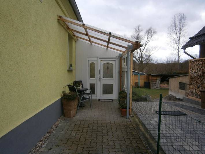 Ferienwohnung für 2 Personen, mit Terrasse und Garten in Plaue - 2