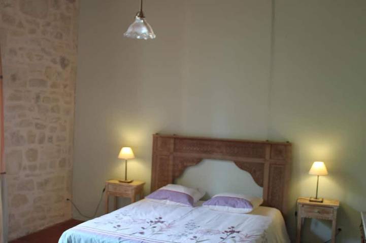 Location de vacances pour 9 personnes, avec jardin et terrasse à Aimargues - 4