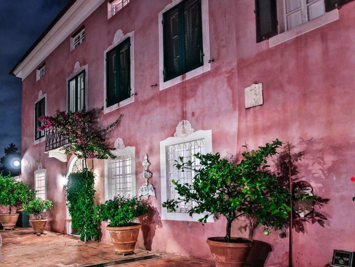 Location de vacances pour 14 personnes, avec piscine et balcon dans Corsanico Bargecchia