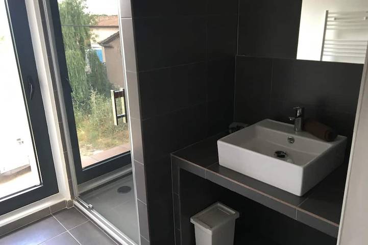 Schöne Villa in renovierten Landhaus in den Weinbergen in 5 ‚von St. Tropez in Gassin, Mittelmeerküste (Frankreich)