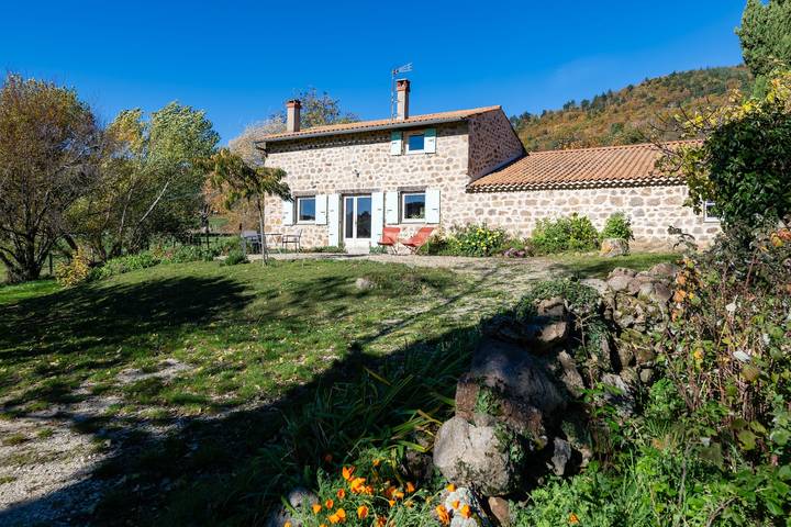 Location de vacances pour 4 personnes, avec Jardin dans Saint-Victor (Ardèche), Région de Tournon-sur-Rhône