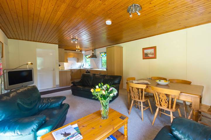 Chalet für 6 Personen mit Balkon in Stirling und Umgebung