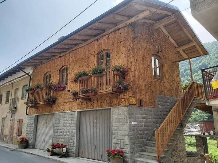 Chambre d’hôte pour 2 personnes, avec Balcon et Jacuzzi ainsi que Jardin et Vue à Cartignano