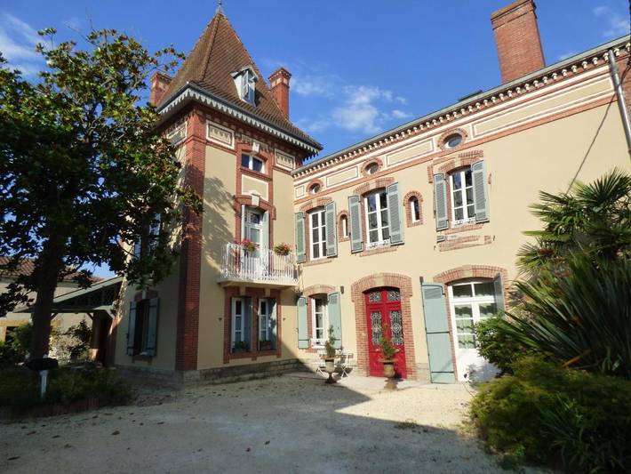 Gîte pour 2 personnes, avec Terrasse ainsi que Jardin et Piscine à Barcelonne-du-Gers