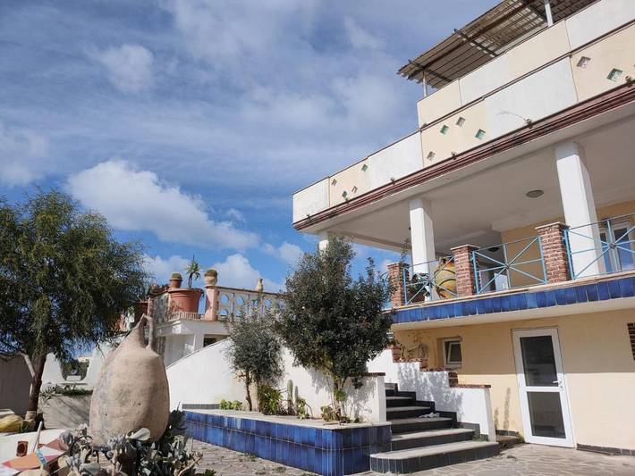 B&b per 2 persone, con terrazza e panorama nonché giardino, con animali domestici a Alliste
