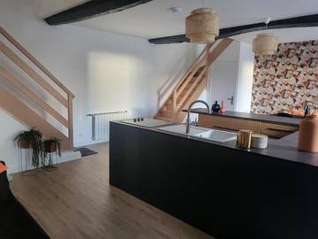 Gîte pour 6 personnes, avec terrasse à Tinténiac