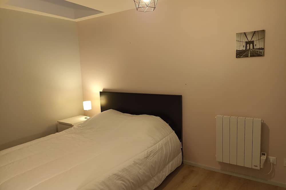 Appartement entier, Appartement Cosy situé dans la Loire, à 1H de Lyon, Clermont-Ferrand et Vichy in Le Coteau, Région de Roanne