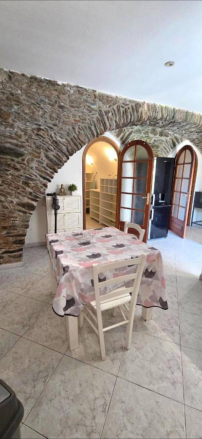 Appartement entier, Charmante Maison de village, Proche Aéroport in Lucciana, Région de Bastia