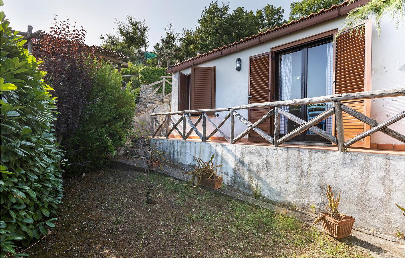 Appartement de vacances entier, Appartement au bord de la piscine, à 1 km de la côte et à 1000 m d'un restaurant gastronomique in Torca, Province de Naples