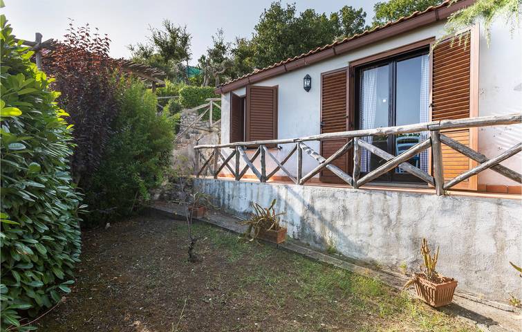 Holiday apartment for 4 people, with pool - 1