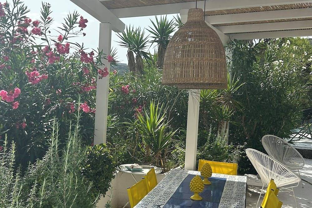 Perfect 3-bedroom house in the magical  island of Ponza not far from Rome in Ponza, Lazio