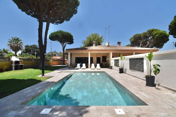 Chalet para 6 personas, con Jardín y Piscina en Chiclana de la Frontera