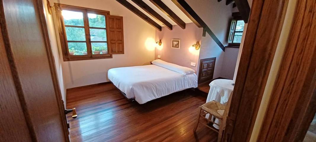 Casa rural para 3 personas, con jardín en Parque Nacional de Los Picos de Europa - 3