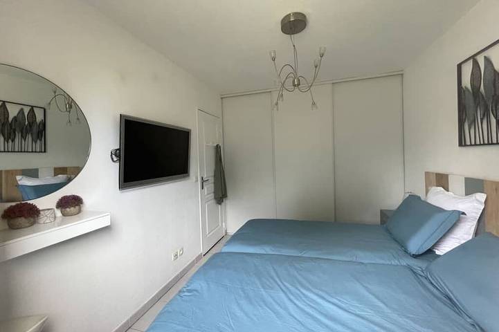 Ganze Wohnung, 2 Zimmer – Ruhe und Komfort – 300m vom Meer – Pool, garten, terrasse, parkplatz in Martigues, Mittelmeerküste (Frankreich)
