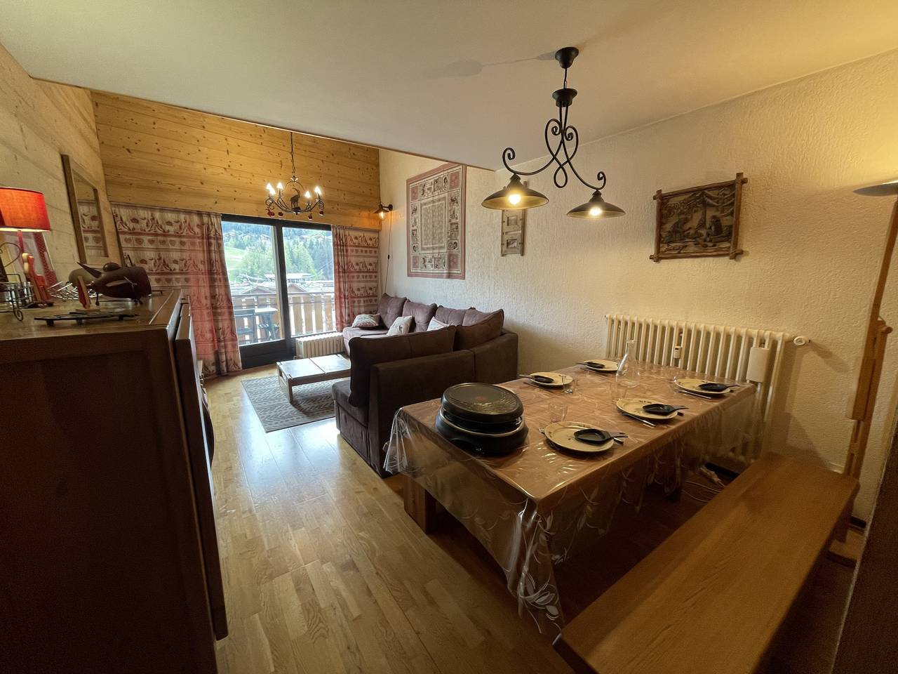 Entire apartment, Crystal 25 in La Clusaz, Annecy region