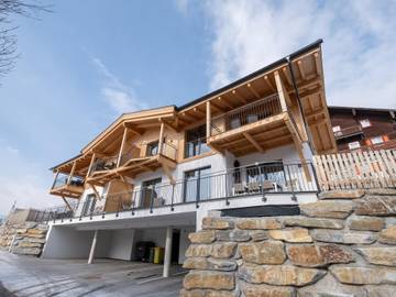 Ferienwohnung für 8 Personen, mit Sauna und Garten sowie Balkon in Werfenweng