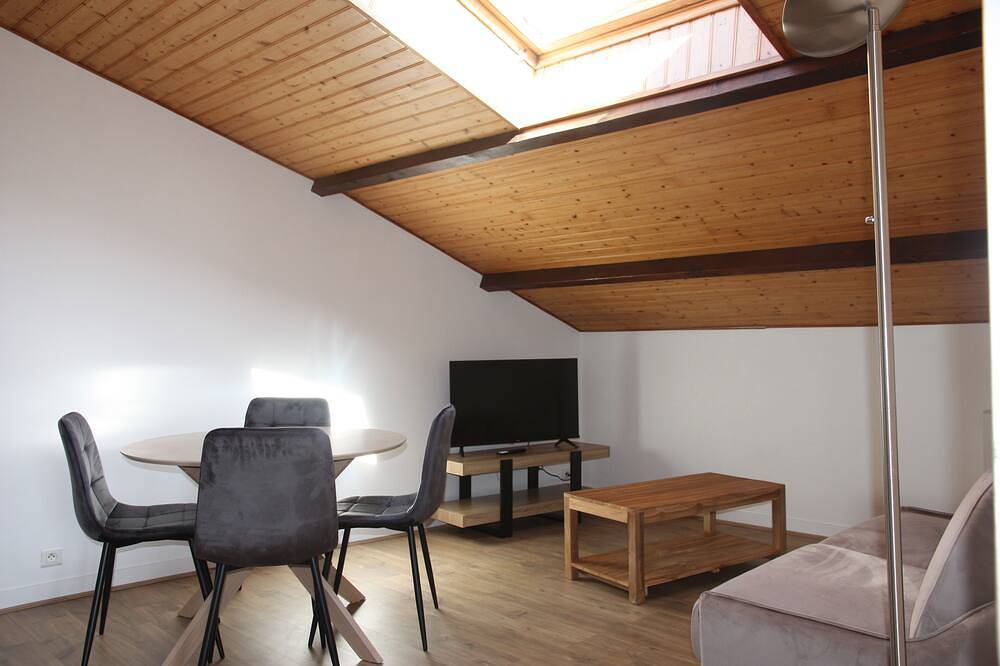 Apartamento entero, Apartment T3 (52 m²) close to Nantes  in Rezé, Nantes region