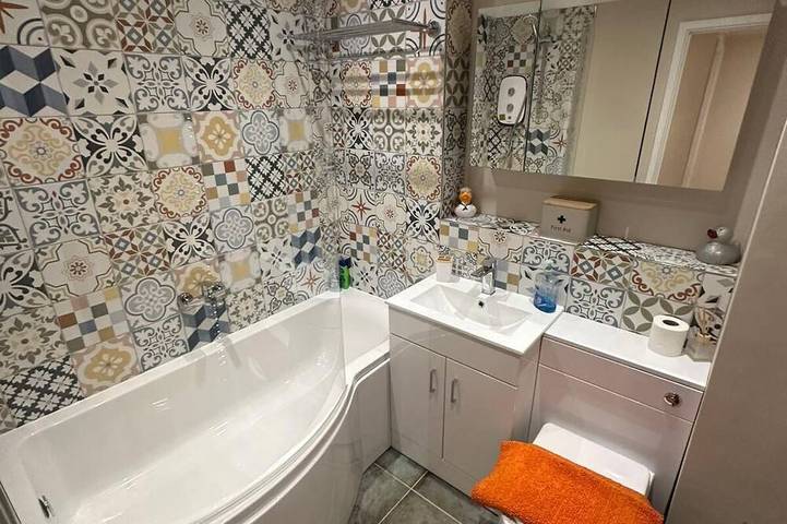 Apartment for 4 people, with pets in Swansea