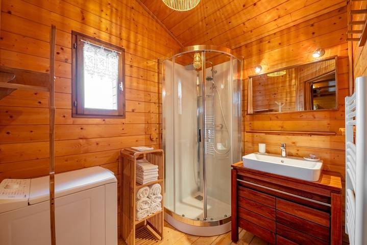 Chalet für 6 Personen, mit Terrasse und Pool im Jura - 4