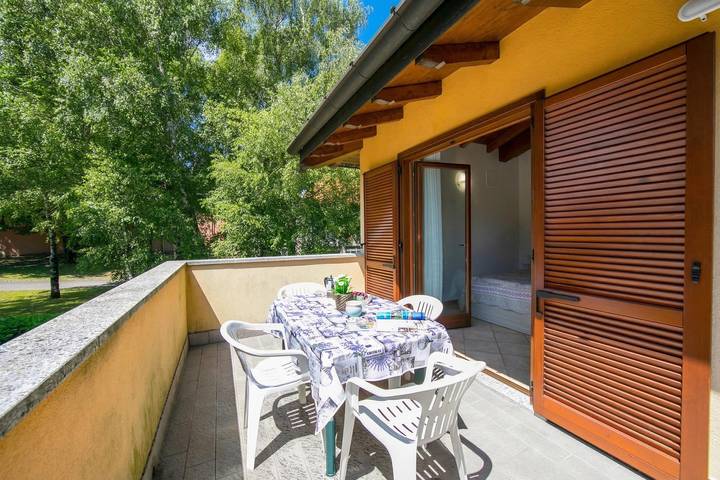 Location de vacances pour 5 personnes, avec terrasse, adapté aux familles à Laveno-Mombello - 3