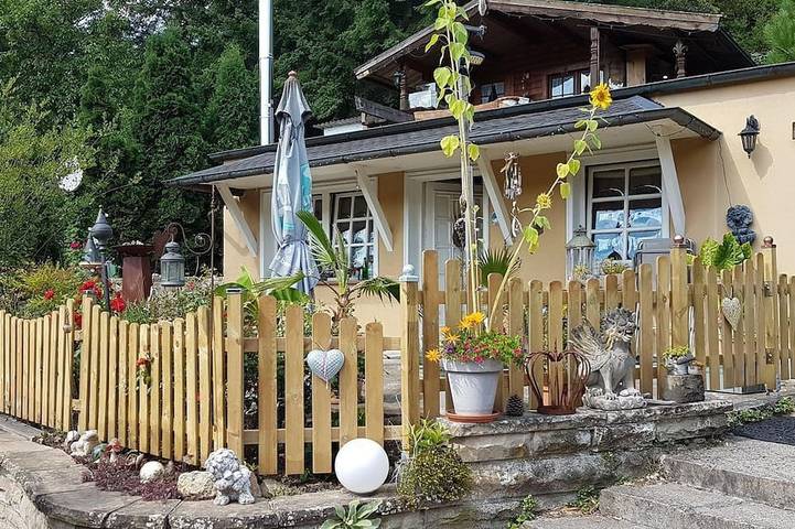 Ferienwohnung für 2 Personen, mit Terrasse und Garten sowie Sauna