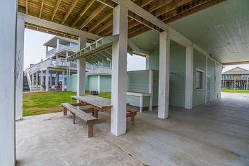 Vacation House for 14 Guests in Bolivar Peninsula, Galveston County, Picture 3