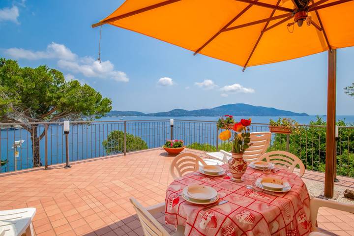 Villa für 7 Personen, mit Garten - 1