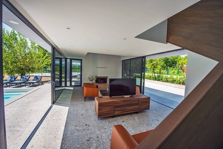 Luxus 7 Schlafzimmervilla Mit Privatem Pool, Tennisplatz, Gym Und Spa in Imotski, Makarska Riviera