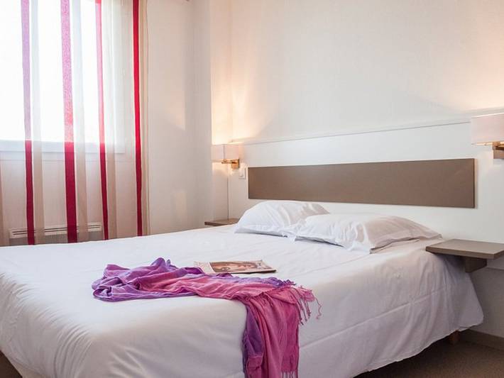 Gîte pour 6 personnes, avec terrasse et piscine à Latour-Bas-Elne - 3