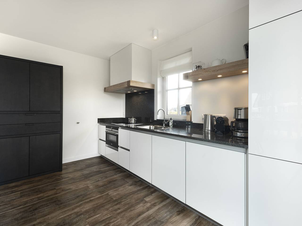 Villa mit Sauna in Tjeukemeer in Delfstrahuizen, Friesland