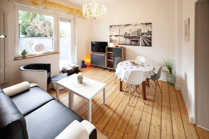 Ferienwohnung für 5 Personen, mit Terrasse und Garten in Solingen