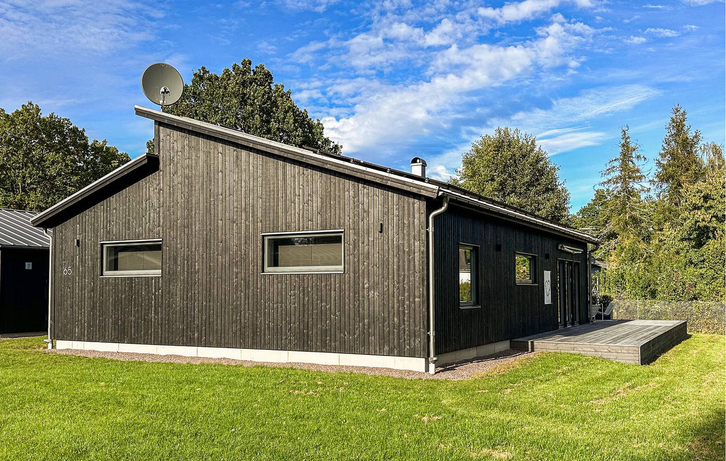 Hus för 6 Personer, med terass och trädgård
