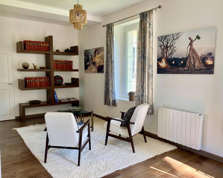 Cottage pour 2 personnes, avec jardin ainsi que piscine et vue dans Aillant-sur-Milleron