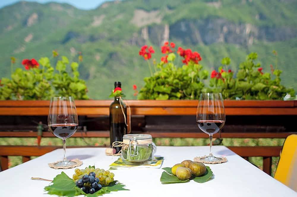Ganze Wohnung, Jazz ruhige,gemütliche Fw mit Sonnenaufgangsicht. 10min vom Kalterersee entfernt in Auer, Südtirol