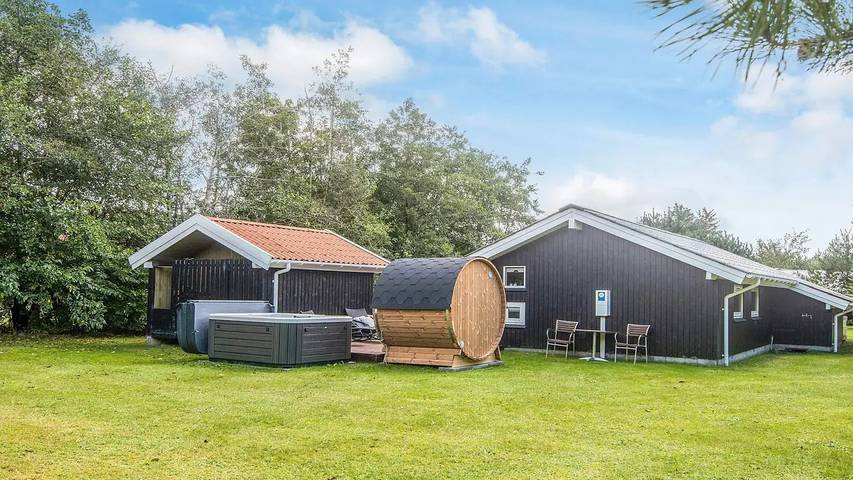 Ferienhaus für 8 Personen, mit Whirlpool und Terrasse sowie Sauna in Jegum - 2