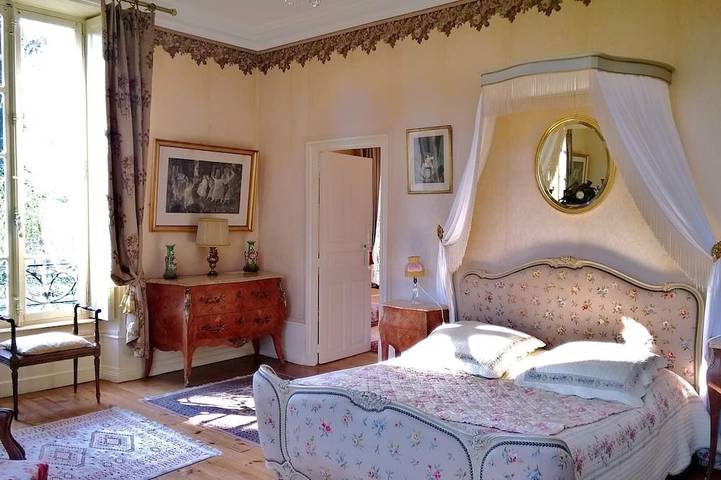 Location de vacances pour 3 personnes, avec jardin à Saint-Rémy-de-Chargnat - 3