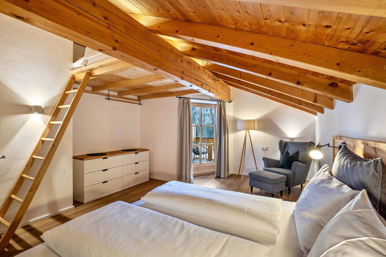 Ganze Wohnung, Ferienwohnung "Mountain Residence Kasern Nr 4" mit Bergblick, Balkon & Wlan in Kasern (Prettau), Prettau