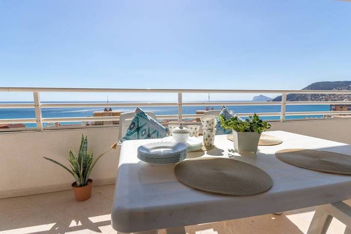 Apartment for 4 people, with garden and pool in Calpe Old Town