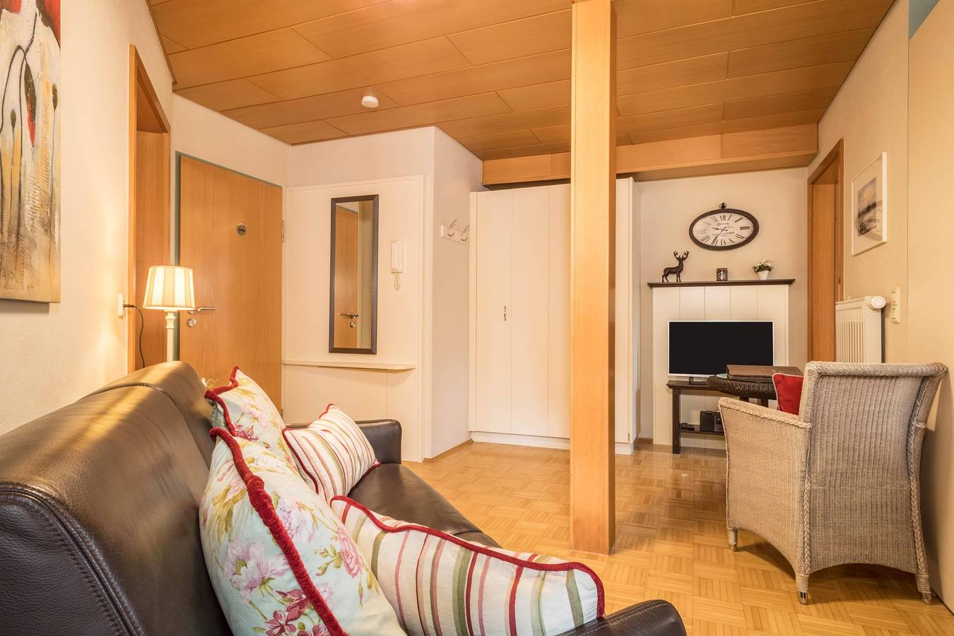 Ganze Wohnung, Gemütliche Ferienwohnung 8 auf dem "Trostelhof" mit Privatterrasse in Neufrach, Salem