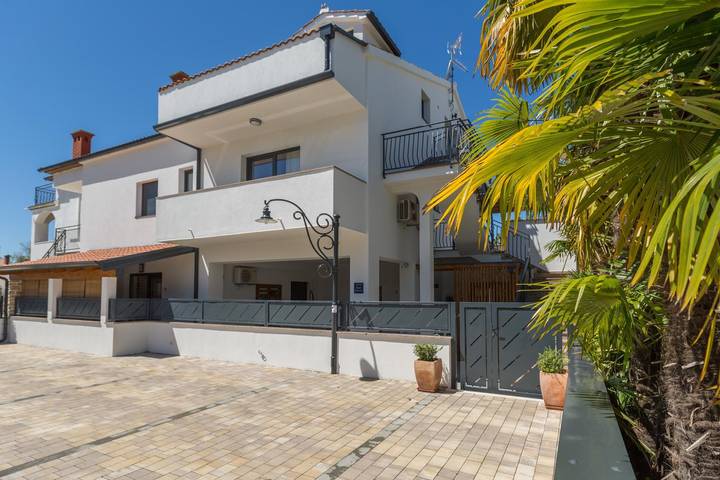 Ferienwohnung für 2 Personen, mit Garten und Terrasse, kinderfreundlich in Porec und Umgebung - 4