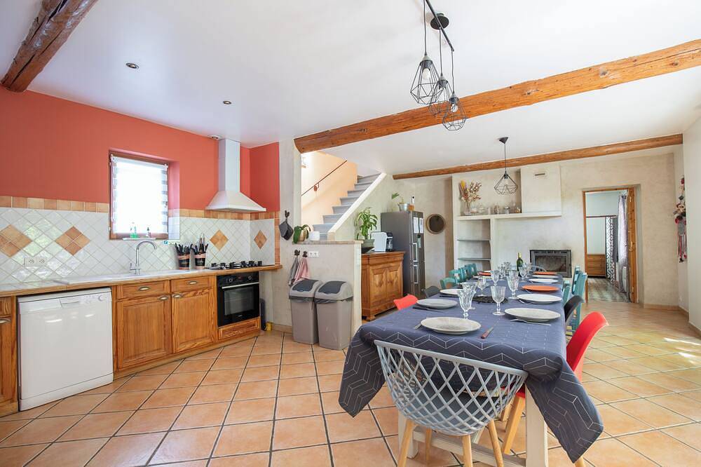 Mas provençal 14 people 5 minutes from l'Isle-sur-la sorgues in Le Thor, Vaucluse