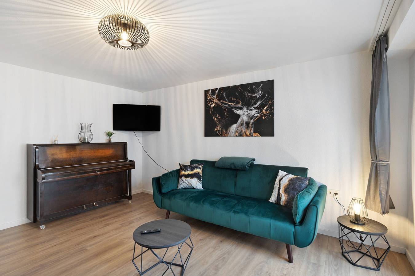 Ganze Wohnung, Ferienwohnung 'Kerbe' mit Bergblick, Terrasse und Wi-Fi in Willingen, die Mittelgebirge