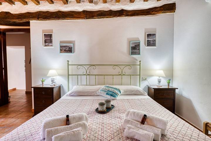 Ganze Wohnung, Ferienwohnung für 3 Personen mit Pool in Passignano sul Trasimeno, Lago Trasimeno