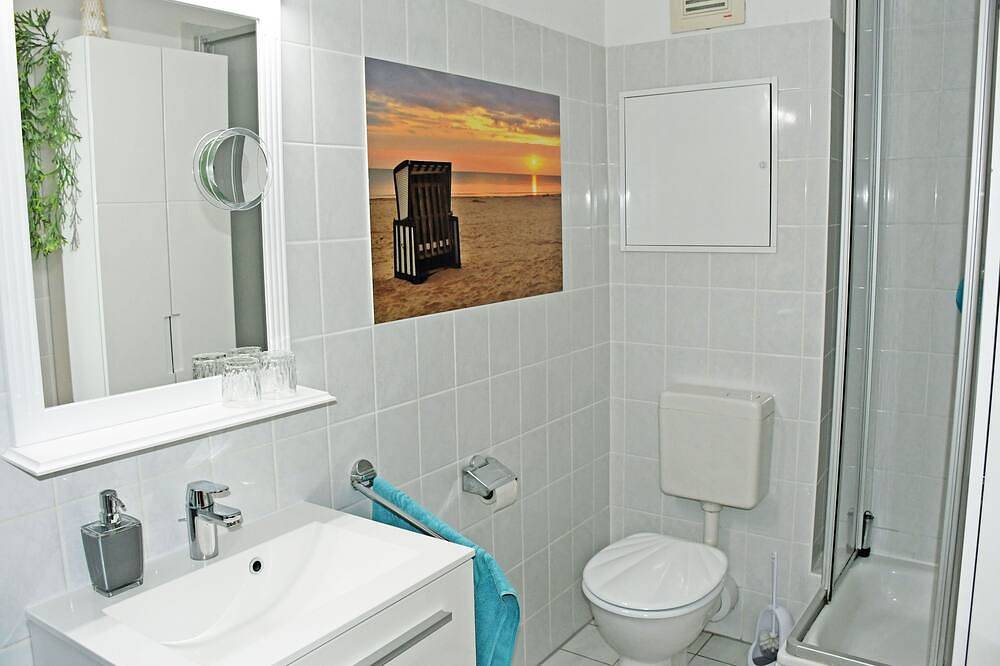 Ganze Wohnung, Ferienwohnung Johanna Terrasse und Gartenblick - Ferienwohnung Johanna mit in Gustow, Stralsund Umland