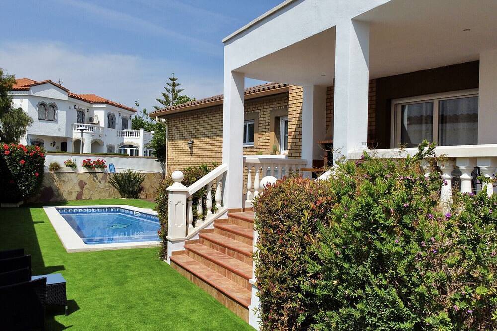 Villa pour 8 Personnes dans Mont-roig del Camp, Baix Camp